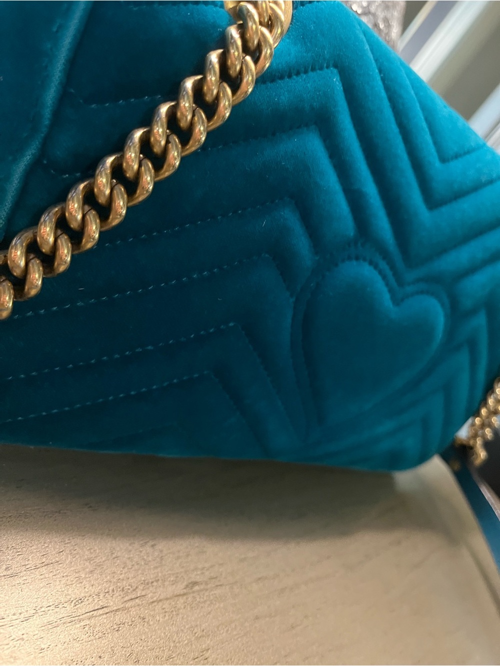 Gucci Teal Velvet Shoulder Bag with Gold Double G Chain - Picture 9 of 12